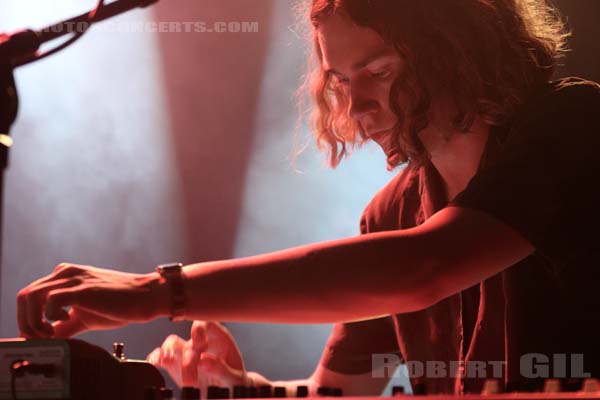 THE ORIELLES - 2018-12-13 - PARIS - La Maroquinerie - Alex Stephens